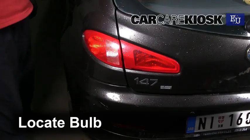 2007 Alfa Romeo 147 T.Spark 1.4L 4 Cyl. Lights
